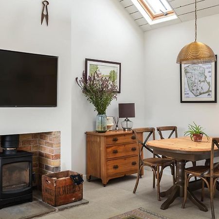 Linseed Barn- Stamford Holiday Cottages Dış mekan fotoğraf