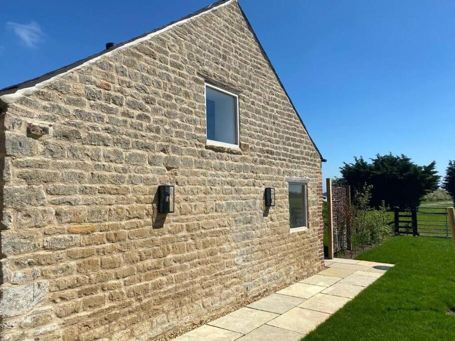 Linseed Barn- Stamford Holiday Cottages Dış mekan fotoğraf